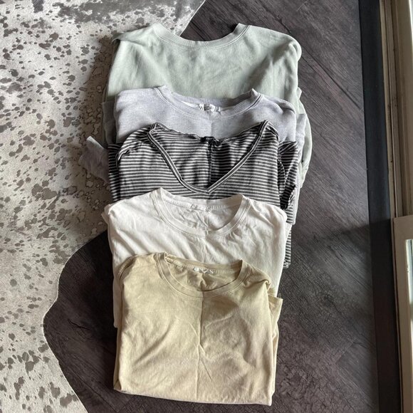 Bundle of Women's Basic Tops - Wildfox, Talulah - Picture 1 of 6